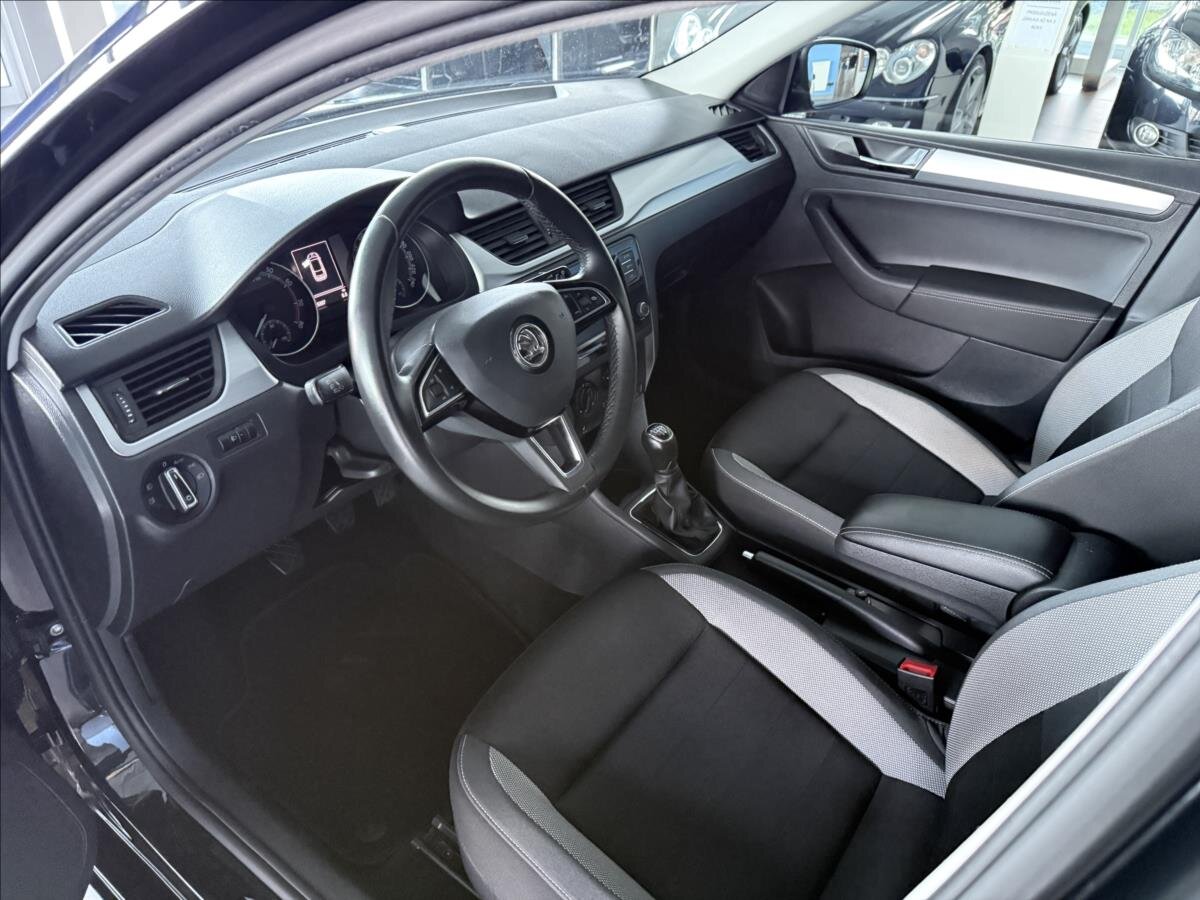 Škoda Rapid Hatchback 999,0 70 kw