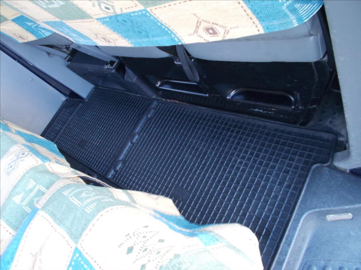 Volkswagen Transporter Kombi 1,9 l 75 kw