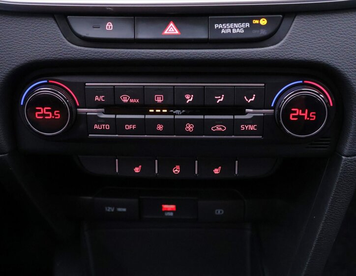 KIA Ceed Hatchback 998,0 74 kw