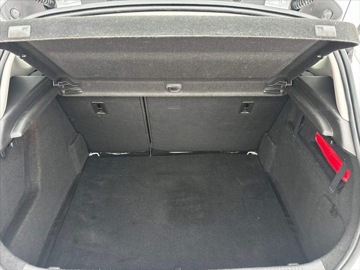 Opel Astra Hatchback 1,6 l 85 kw