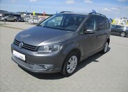 Volkswagen Touran 1