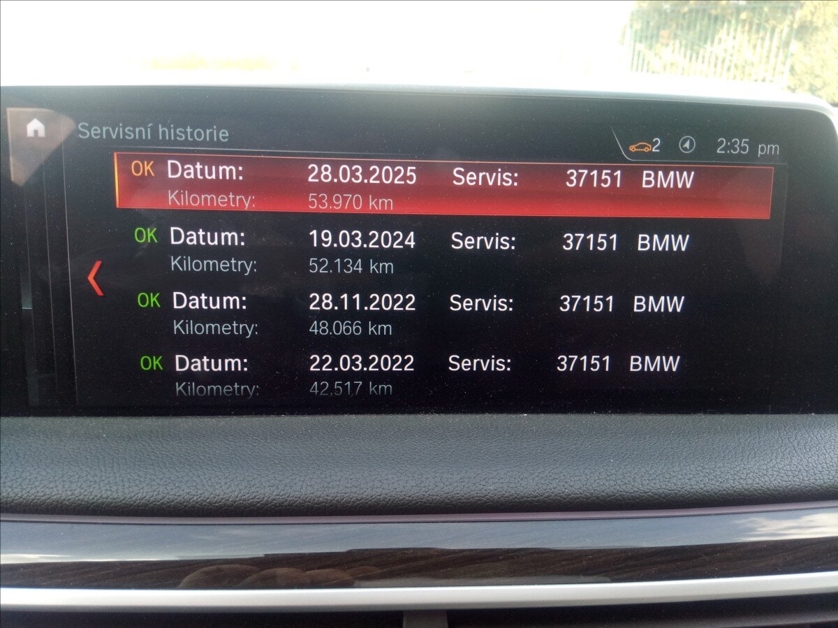 BMW Řada 7 Sedan / Limuzína 3,0 l 235 kw