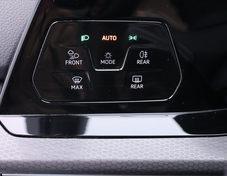 Volkswagen Golf Hatchback 2,0 l 180 kw