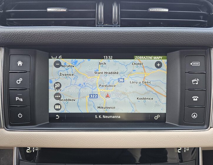 Jaguar XF Sedan 2,0 l 177 kw