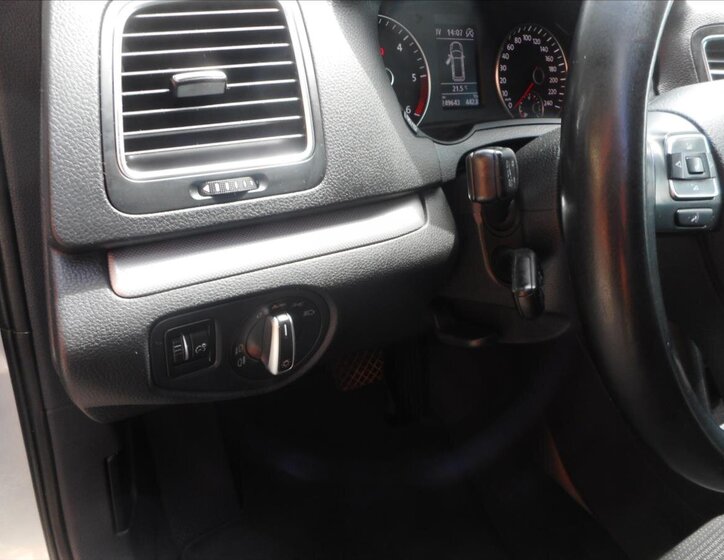 Volkswagen Sharan 10