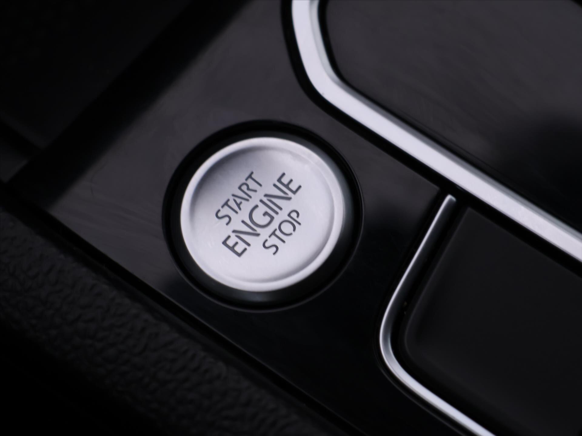 Volkswagen Passat Sedan / Limuzína 2,0 l 140 kw