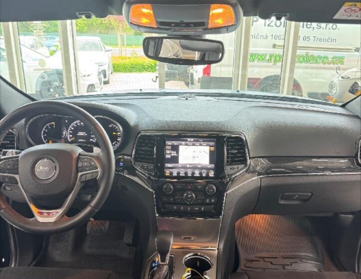 Jeep Grand Cherokee 12