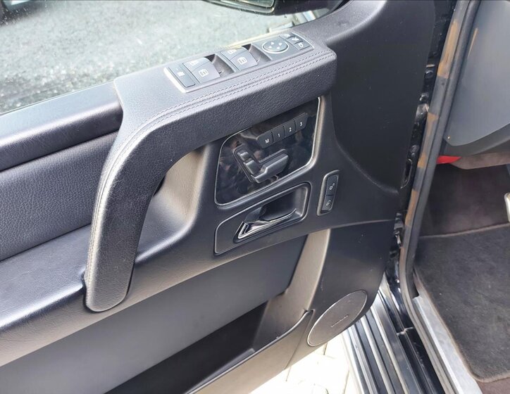 Mercedes-Benz Třídy G SUV / Terénní 3,0 l 155 kw