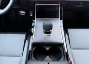 Land Rover Range Rover Velar SUV / Terénní 3,0 l 221 kw