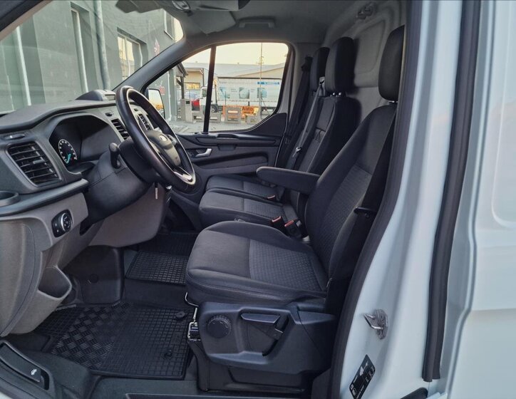Ford Transit Custom Skříň 2,0 l 77 kw