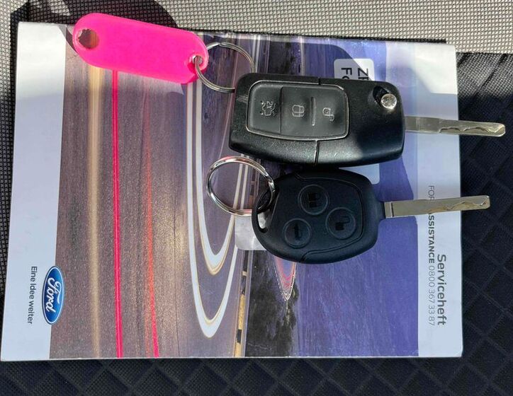 Ford Tourneo Courier 18