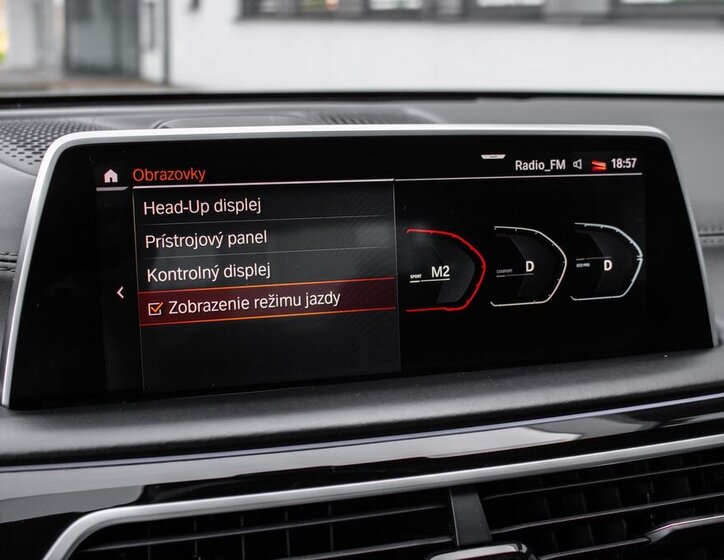 BMW Řada 7 Sedan 3,0 l 294 kw