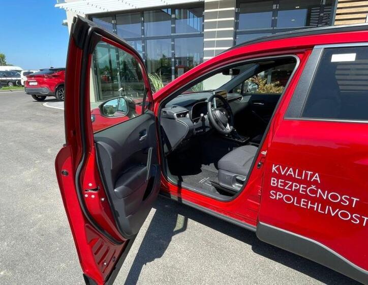 Toyota Corolla Cross 38