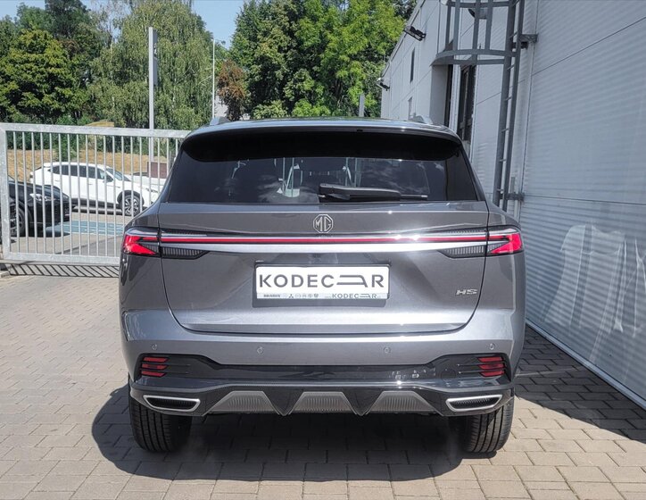 MG HS SUV / Terénní 1,5 l 125 kw