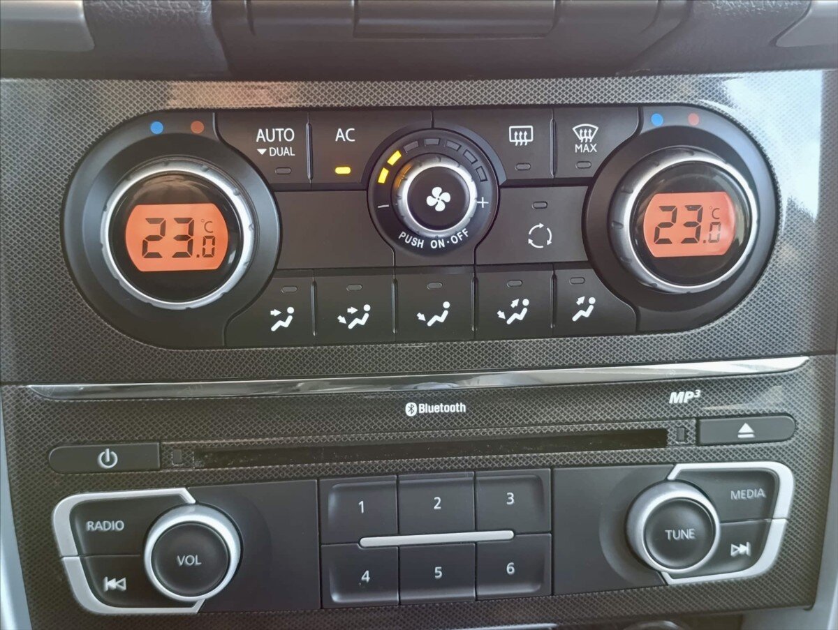 Renault Koleos SUV / Terénní 2,0 l 127 kw