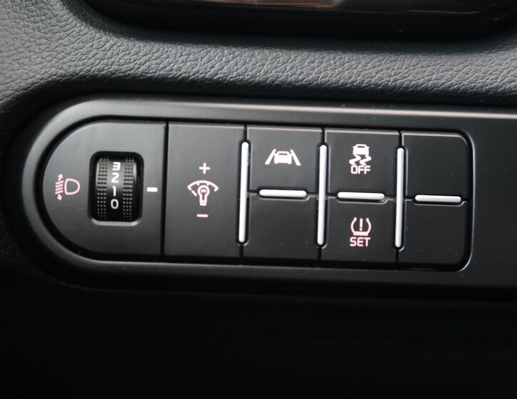 KIA XCeed SUV / Terénní 1,5 l 117 kw