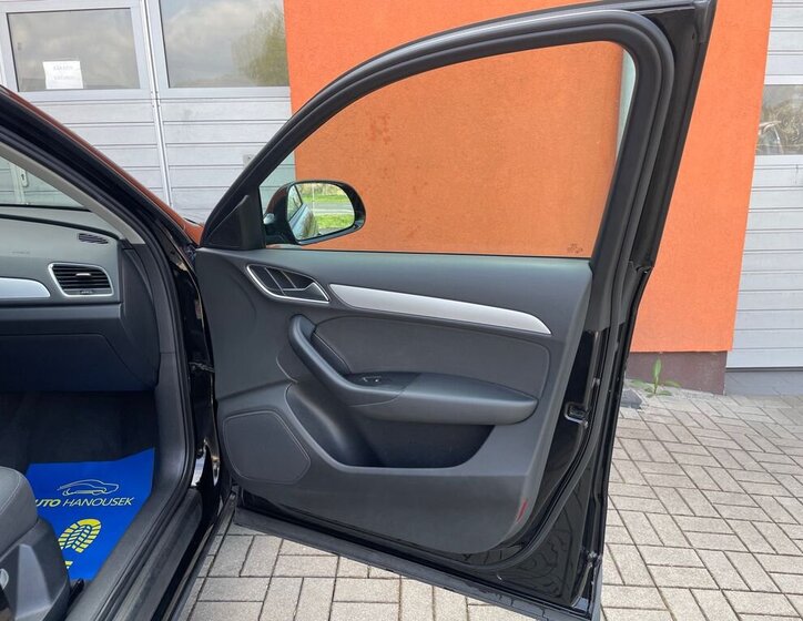 Audi Q3 SUV / Terénní 2,0 l 110 kw