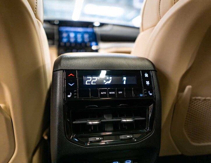 Jeep Grand Cherokee 39