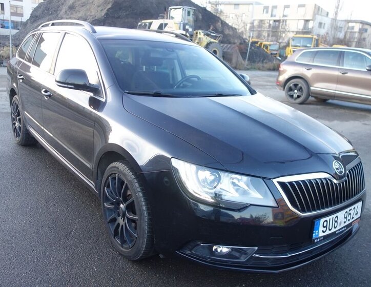 Škoda Superb 1