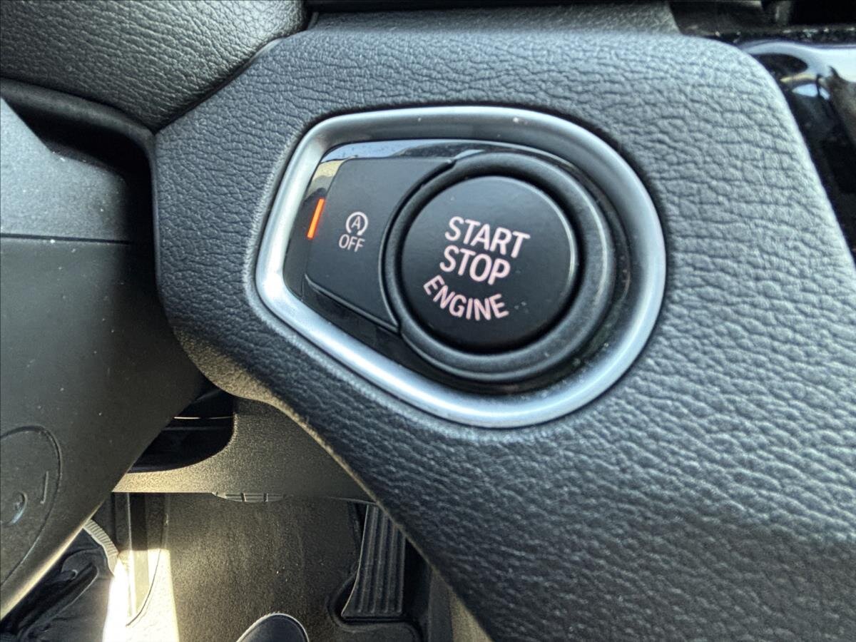 BMW X1 Kombi 1,5 l 100 kw