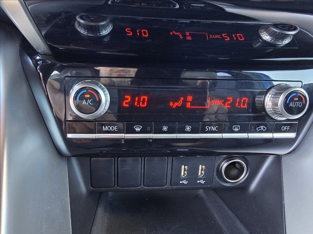 Mitsubishi Eclipse Cross CUV / Crossover 2,4 l 72 kw