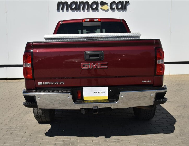 GMC Sierra Pick-up 4,3 l 212 kw