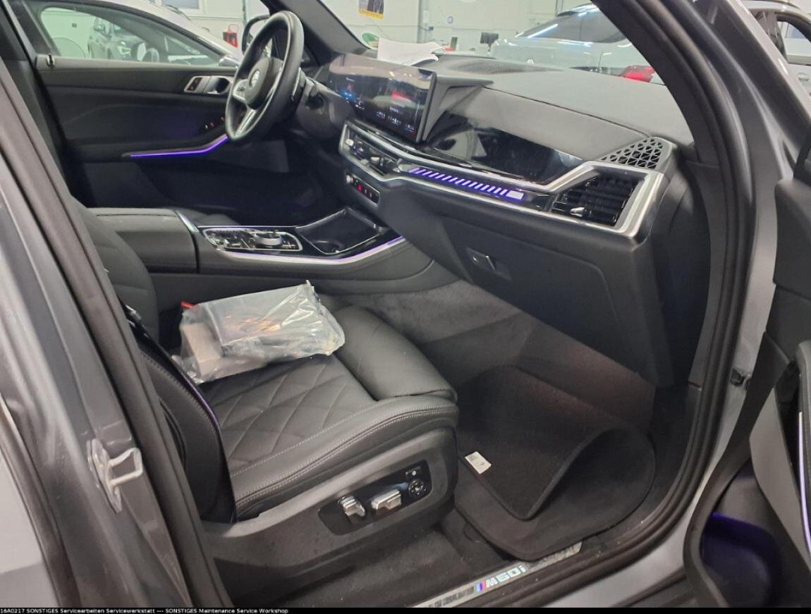 BMW X5 SUV / Terénní 4,4 l 390 kw