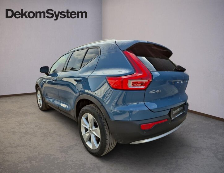 Volvo XC40 SUV / Terénní 2,0 l 120 kw