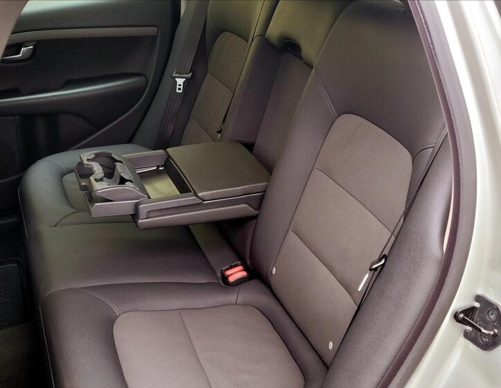 Volvo V70 Kombi 2,4 l 129 kw