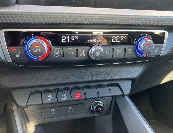 Audi A1 Hatchback 999,0 70 kw