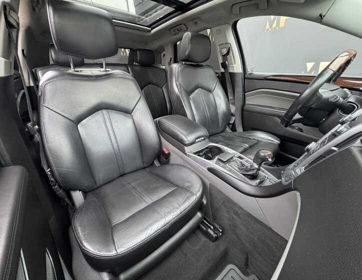 Cadillac SRX SUV 3,0 l 198 kw