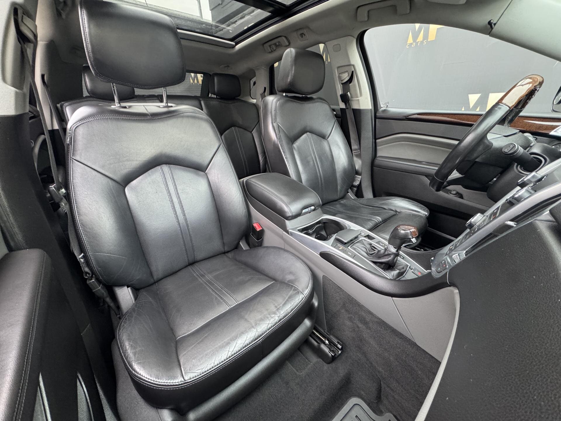 Cadillac SRX SUV 3,0 l 198 kw