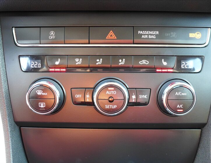 Seat Leon Hatchback 1,4 l 90 kw