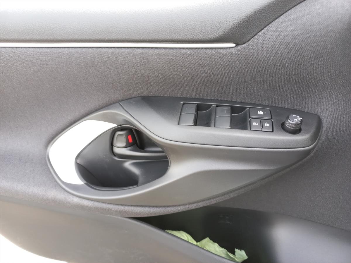 Toyota Yaris Hatchback 1,5 l 68 kw