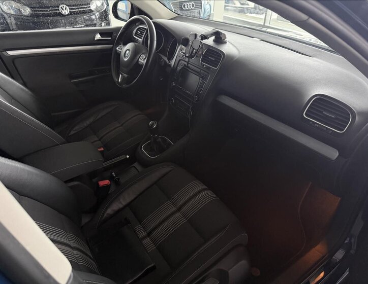 Volkswagen Golf Kombi 1,2 l 77 kw