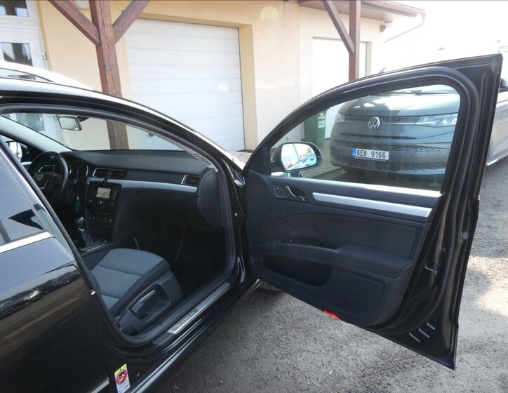 Škoda Superb Kombi 2,0 l 103 kw