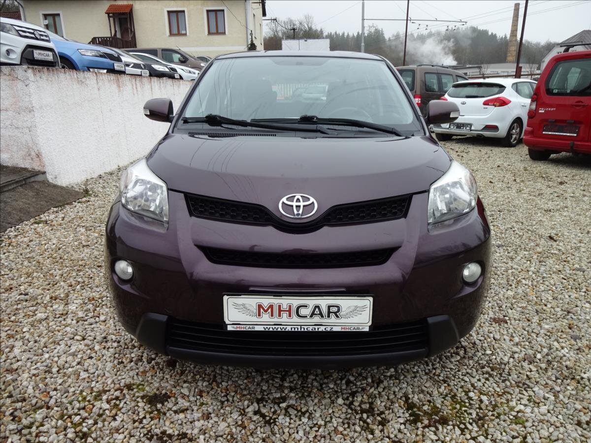 Toyota Urban Cruiser Hatchback 1,3 l 74 kw