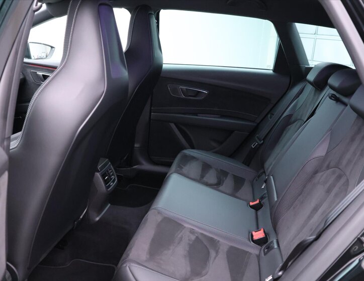 Seat Leon Kombi 2,0 l 221 kw