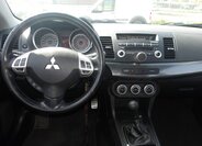 Mitsubishi Lancer Sedan / Limuzína 2,0 l 103 kw