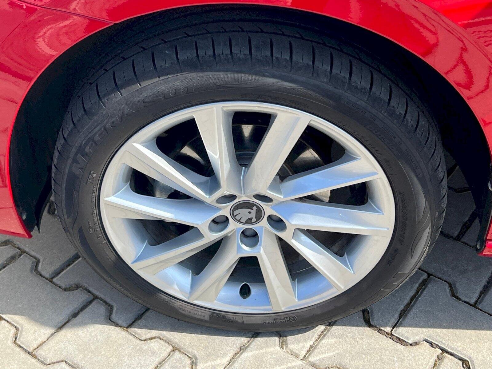 Škoda Scala Hatchback 1,0 l 85 kw