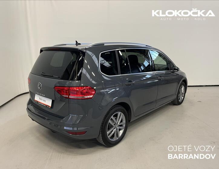 Volkswagen Touran 2