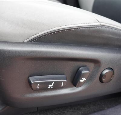 Toyota Land Cruiser 33