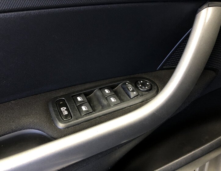 Peugeot 308 Kombi 1,6 l 88 kw