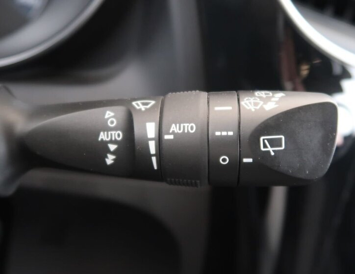 Toyota Auris Hatchback 1,6 l 97 kw