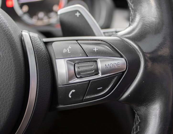 BMW X5 SUV 3,0 l 280 kw