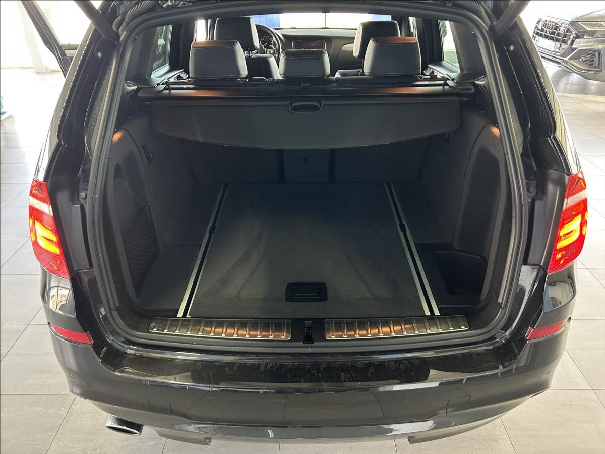 BMW X3 SUV / Terénní 2,0 l 140 kw