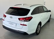 Hyundai i30 4