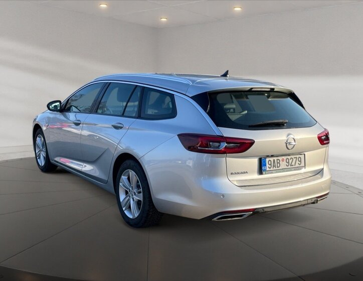Opel Insignia Kombi 2,0 l 128 kw
