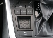 Toyota RAV4 SUV / Terénní 2,5 l 131 kw