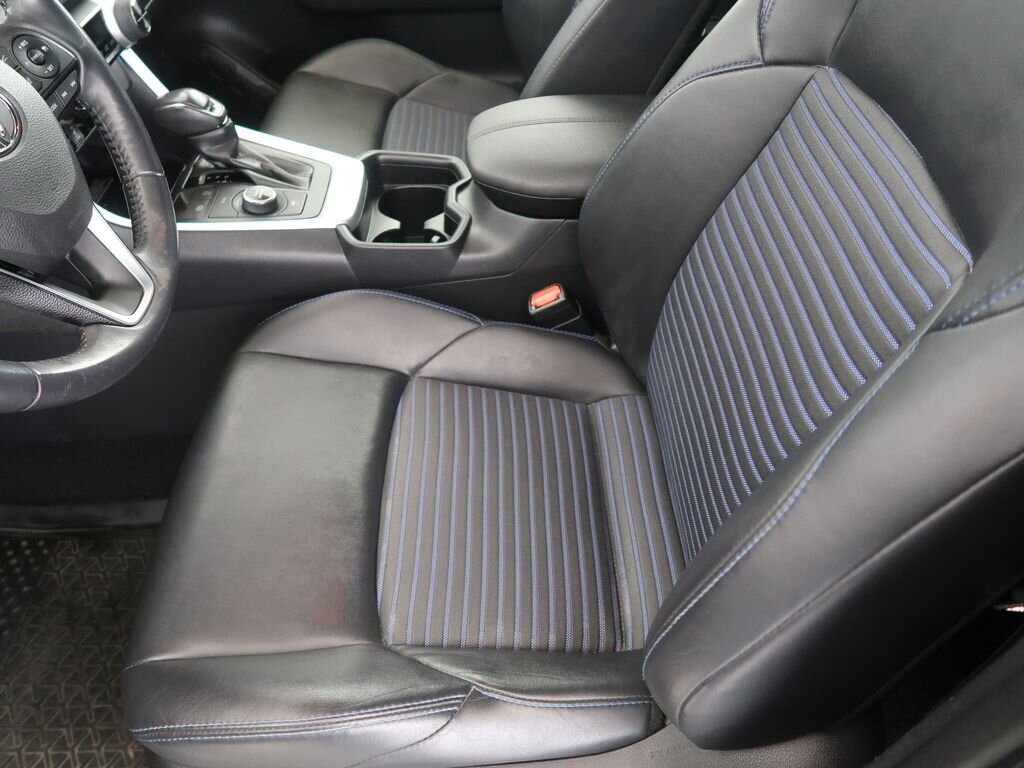 Toyota RAV4 SUV / Terénní 2,5 l 131 kw